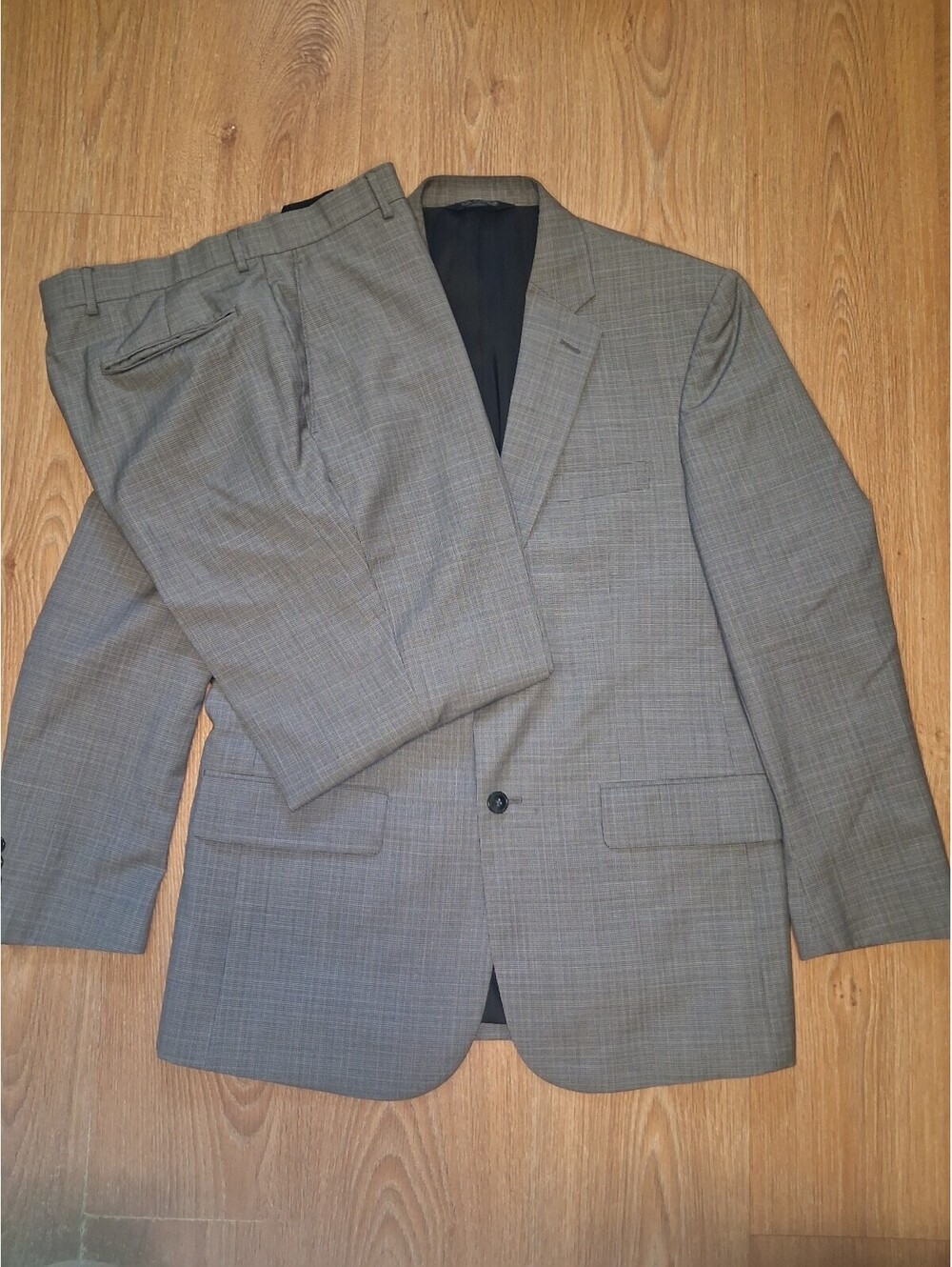 Jos A Bank 2 Piece Suit Mens 41R 34x29 Gray Houndstooth Wool